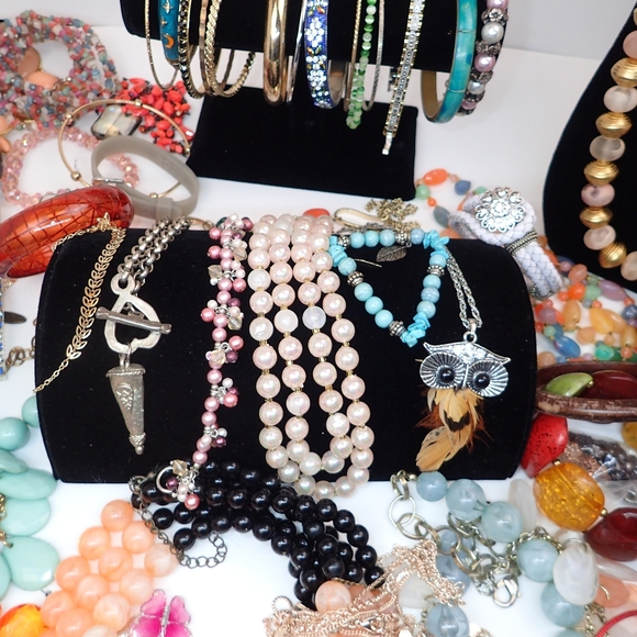 Bulk Jewelry lot A3 - 4lbs 10oz - Picture 5 of 9